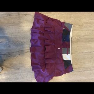 Lululemon skirt size 8